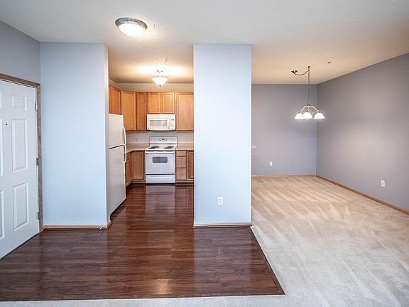 5th image of 12727 College View Dr #103