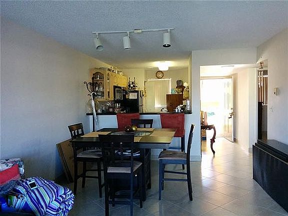 5th image of 9971 Nob Hill Ln #9971