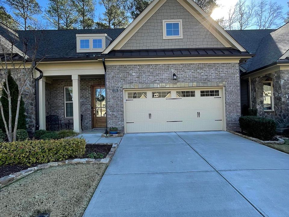 2nd image of 170 Glenpark Pl