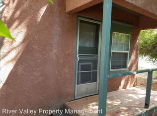 106 1/2 B St, Roseville, CA