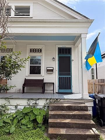 1st image of 3950 Laurel St