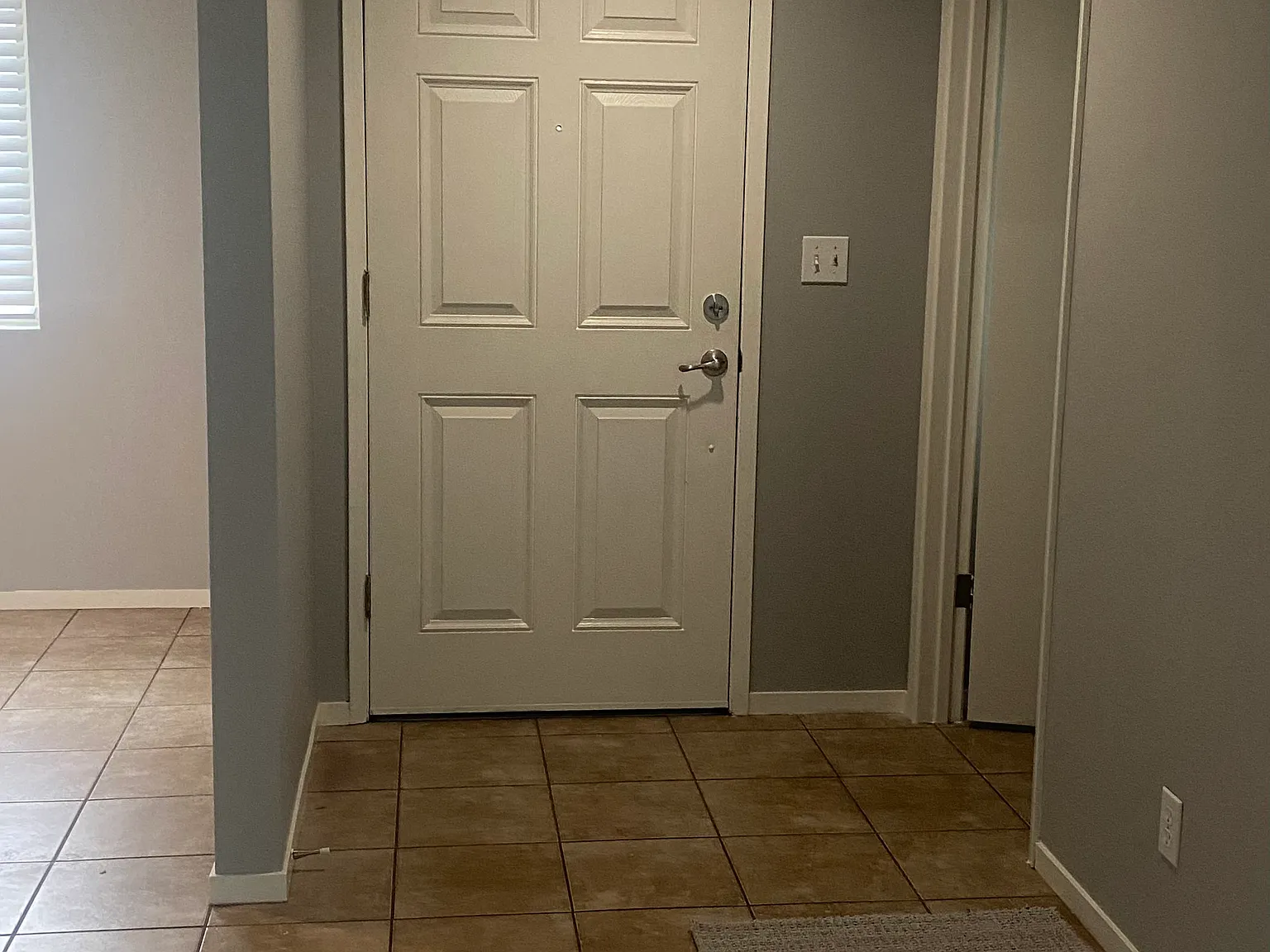 3 bed, 2.5 bath, 1250 sqft, $3,150 — Photo 2