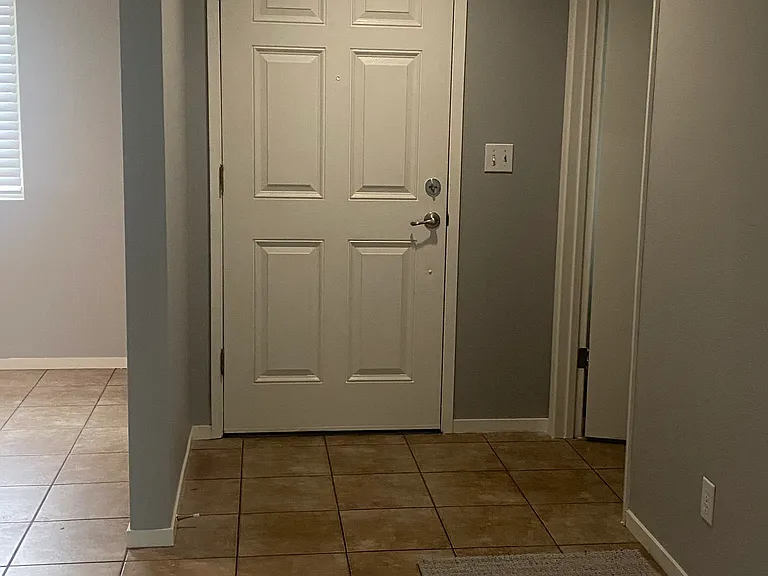 2460 Avignon Cir — Photo 2