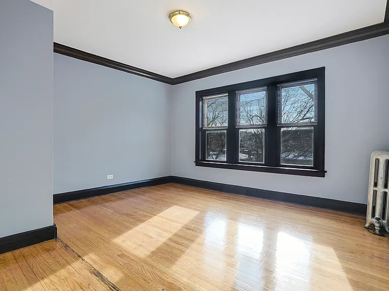 7955 S Paulina St — Photo 3