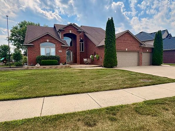 51317 Hook Dr