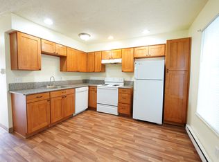 1692 SE Walnut St APT 10, Hillsboro, OR 97123