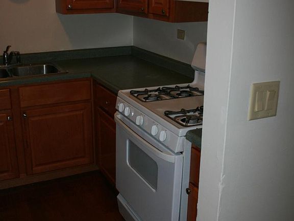 3rd image of 2516 Waterbury Dr APT 801
