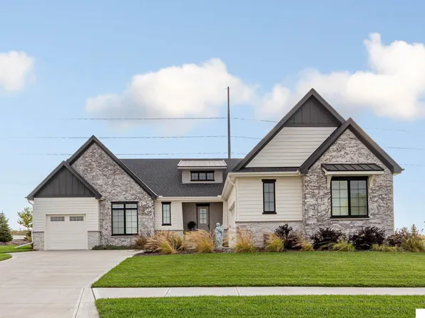 5505 N 199th St, Elkhorn, NE 68022
