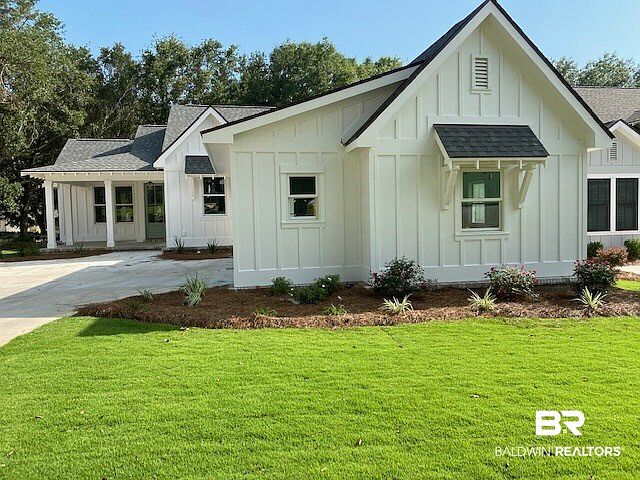 1st image of 209 Cuban Lily Dr