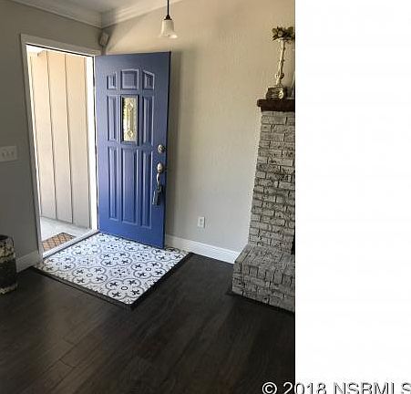 2nd image of 2912 Royal Palm Dr