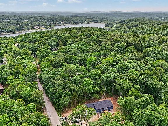 5th image of 100 S Lake Dr