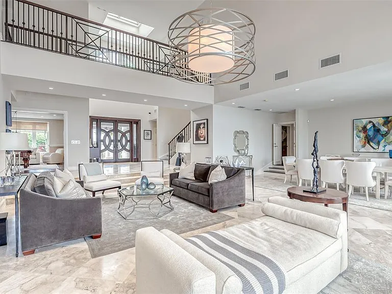 1313 E Lake Dr — Photo 21