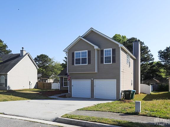 3rd image of 4762 Centurian Way Vw