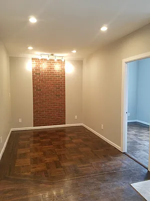 Rented by Lang Realty LLC | media 3