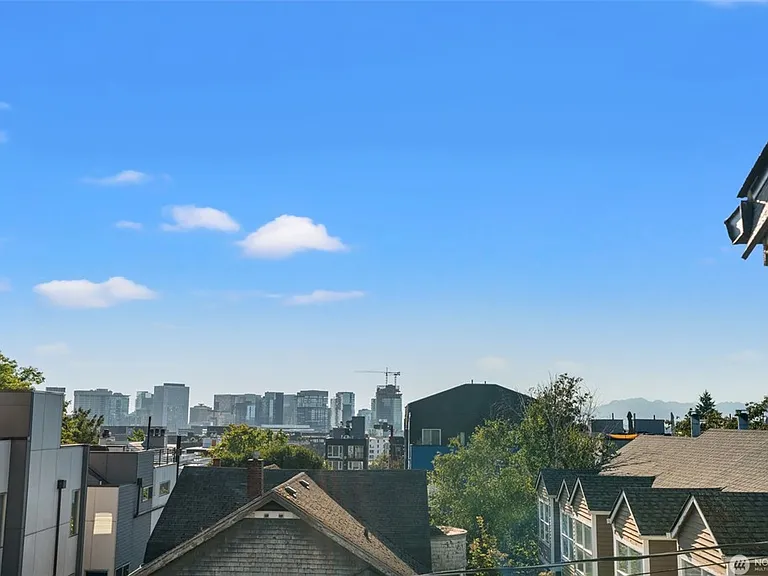 1415 E Denny Way #2 — Photo 19