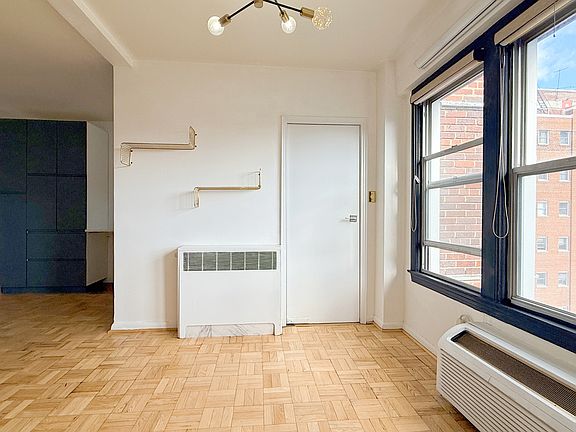 5th image of 2500 Q St NW APT 529