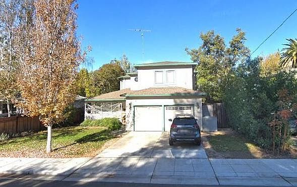 1st image of 107 Oconnor St