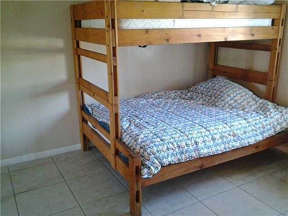 5th image of 4704 NW 114th Ave #2011