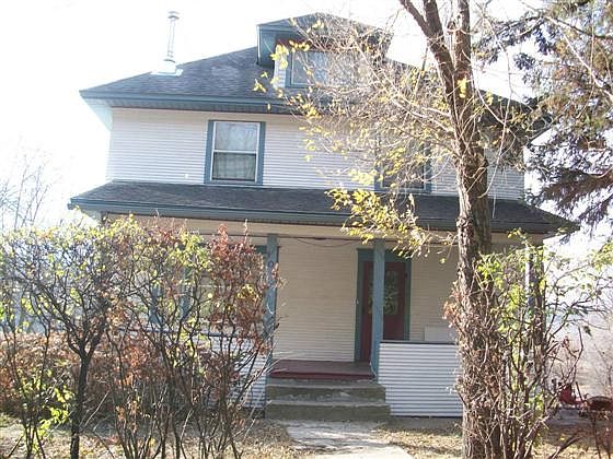 1st image of 103 James Ave