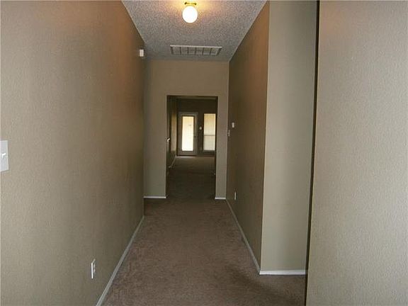 5th image of 752 Eldorado Dr