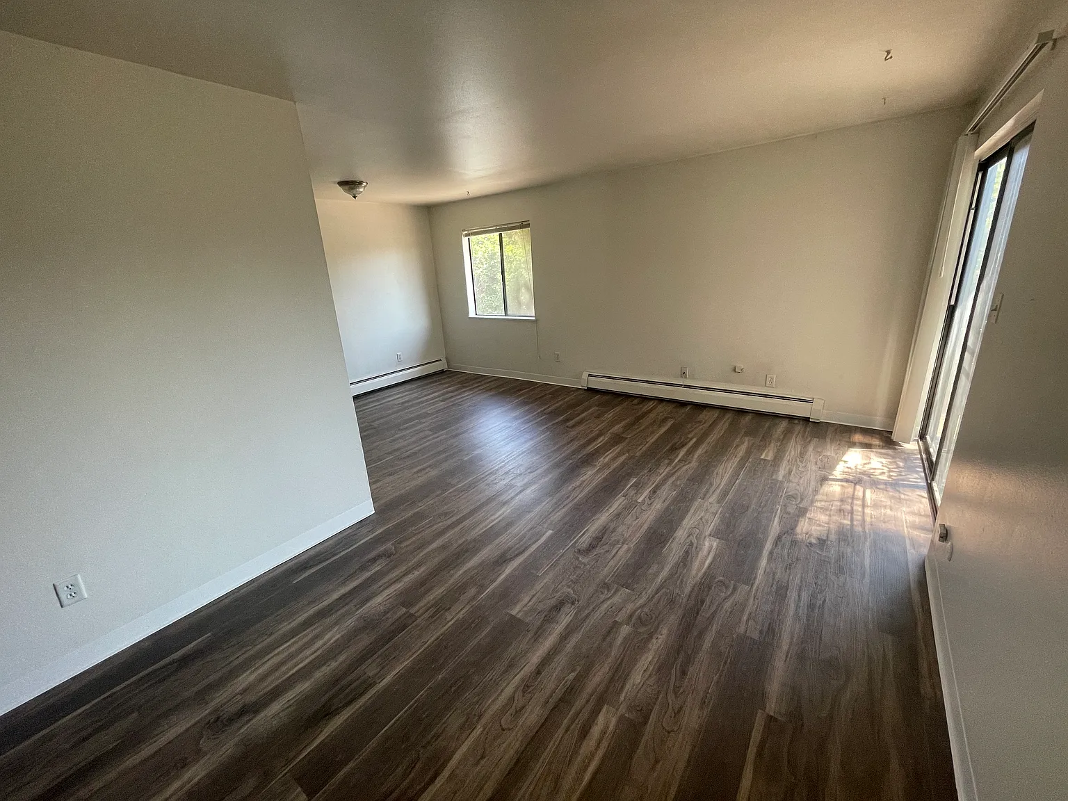 1 bed, 550 sqft, $1,450 — Photo 2