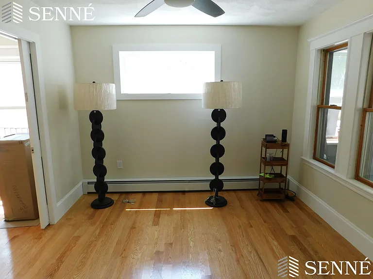 30 Corinthian Rd — Photo 3