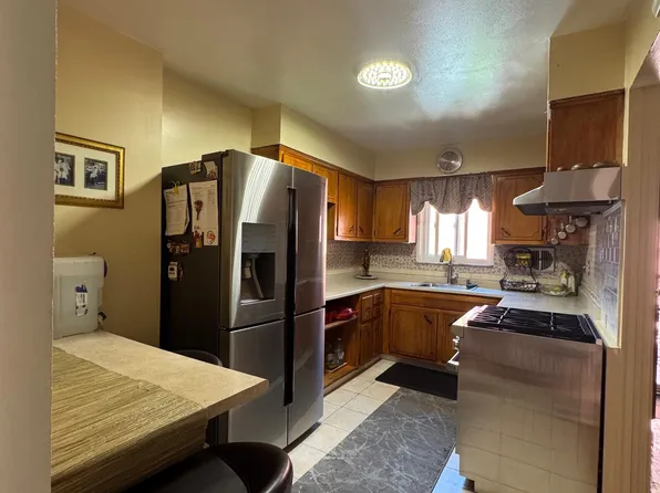 4406 Murdock Avenue, Bronx, NY 10466
