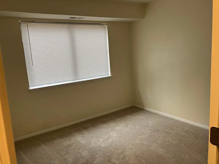 1000 Sandlin Pl #C — Photo 16