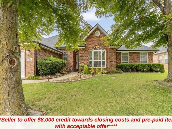 5305 S 45th St, Rogers, AR 72758