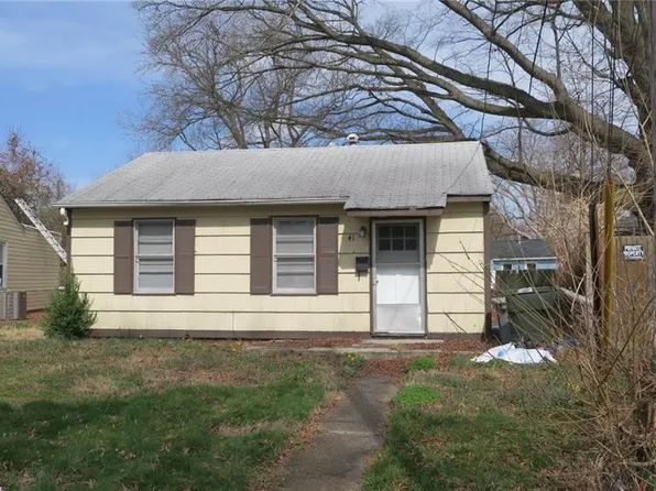 41 Phelps Cir, Hampton, VA 23663