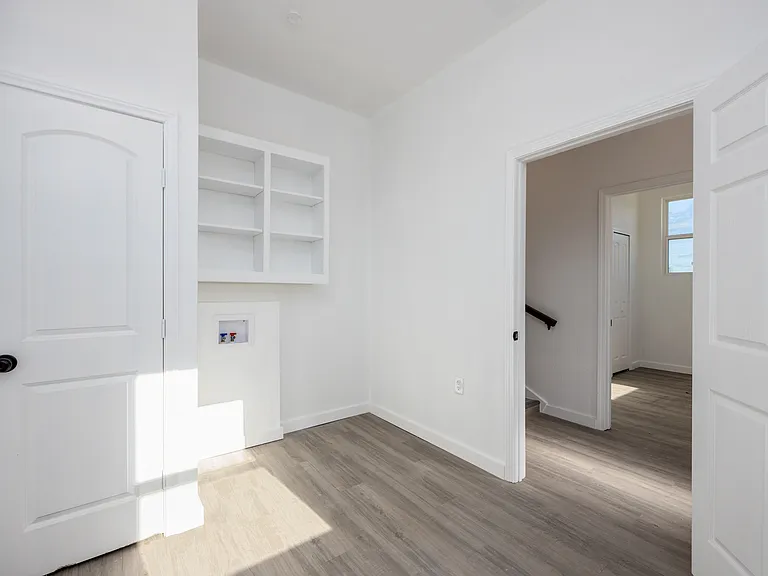 147 Western Lake Dr — Photo 9