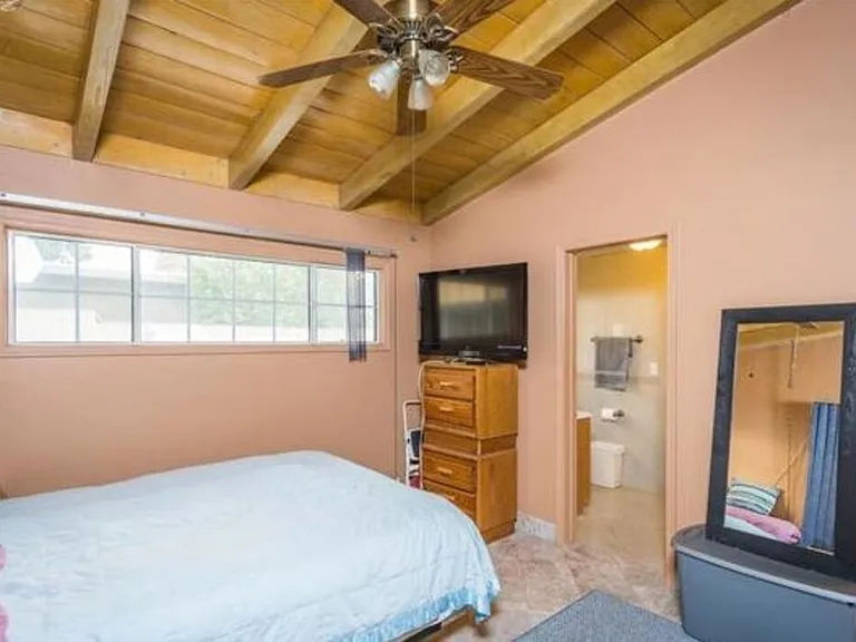 12938 Biola Ave — Photo 18