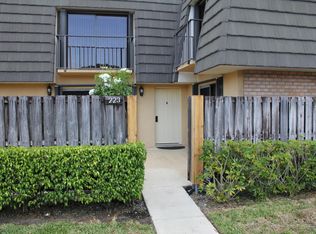 223 2nd Way, West Palm Beach, FL 33407