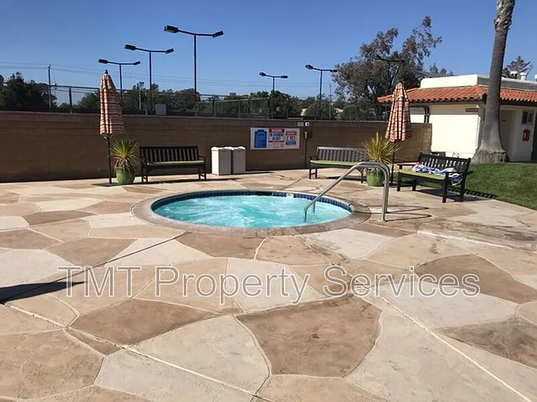 485 Meadowbrook Dr — Photo 30