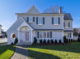 166 Princeton Road, Rockville Centre, NY