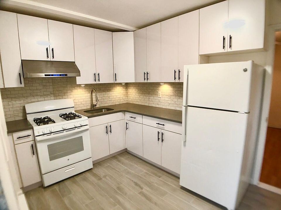 1st image of 8 Seward Ln Floor 1