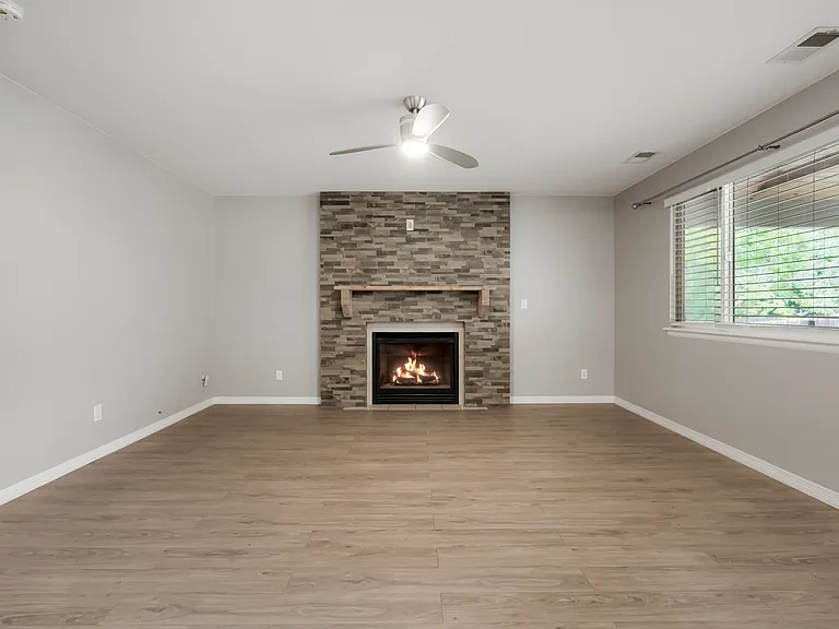 5624 S Yakima St — Photo 10