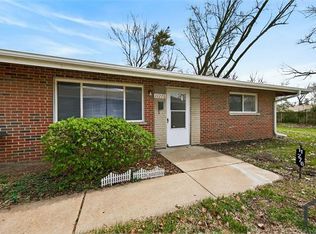 11276 Liana Ln, Saint Ann, MO 63074