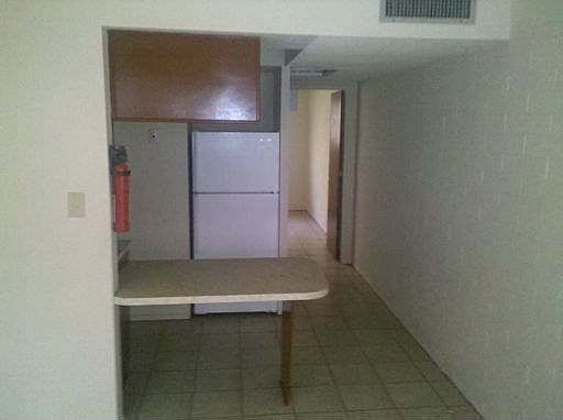 3rd image of 121 W Alturas St APT G