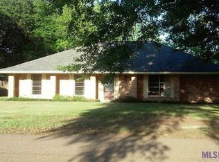 10924 Fieldcrest Dr, Baton Rouge, LA 70811