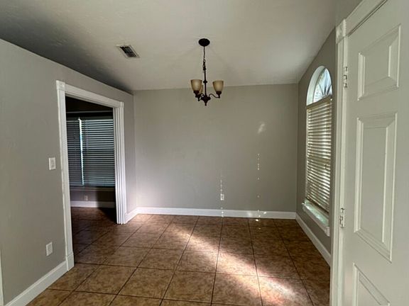 4th image of 316 San Gabriel St