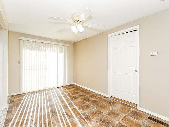5th image of 6064 Troy Pike