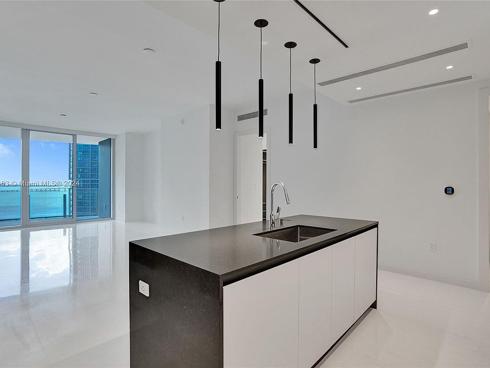 1st image of 300 Biscayne Boulevard Way #U2105