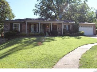578 Stors Mill Ct, Ballwin, MO