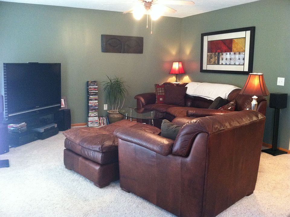 1st image of 1754 N 176th Plz