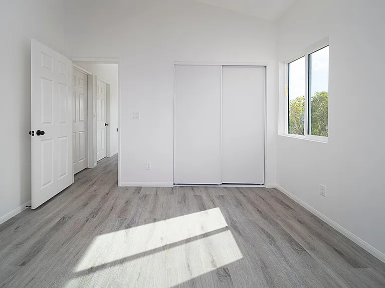 1524 Henderson Ave #B — Photo 11