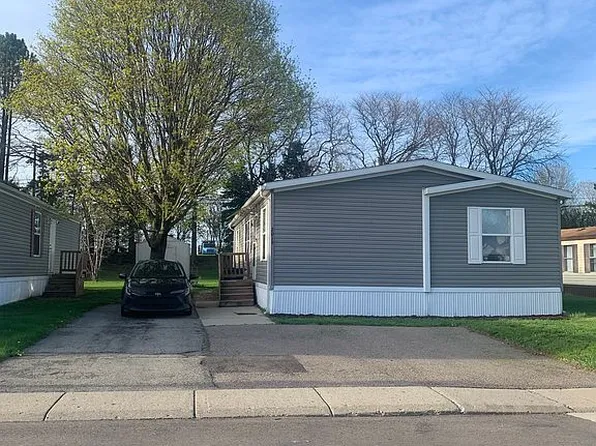 2019 Shirewood Dr, Shelby Township, MI 48317