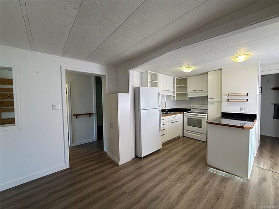 2nd image of 7100 Highview Rd #72