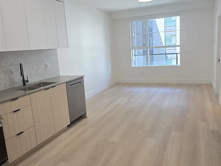 13455 94a Ave #303 — Photo 34