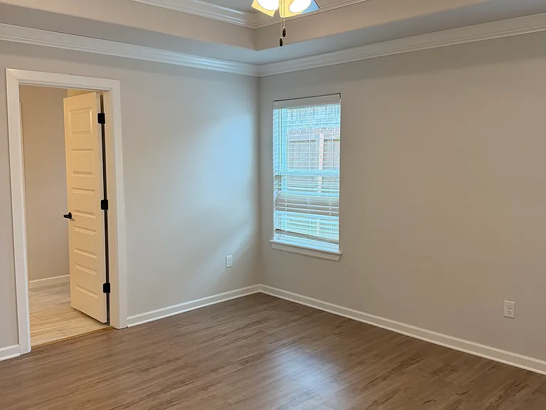1105 Pepperwood Ave — Photo 8